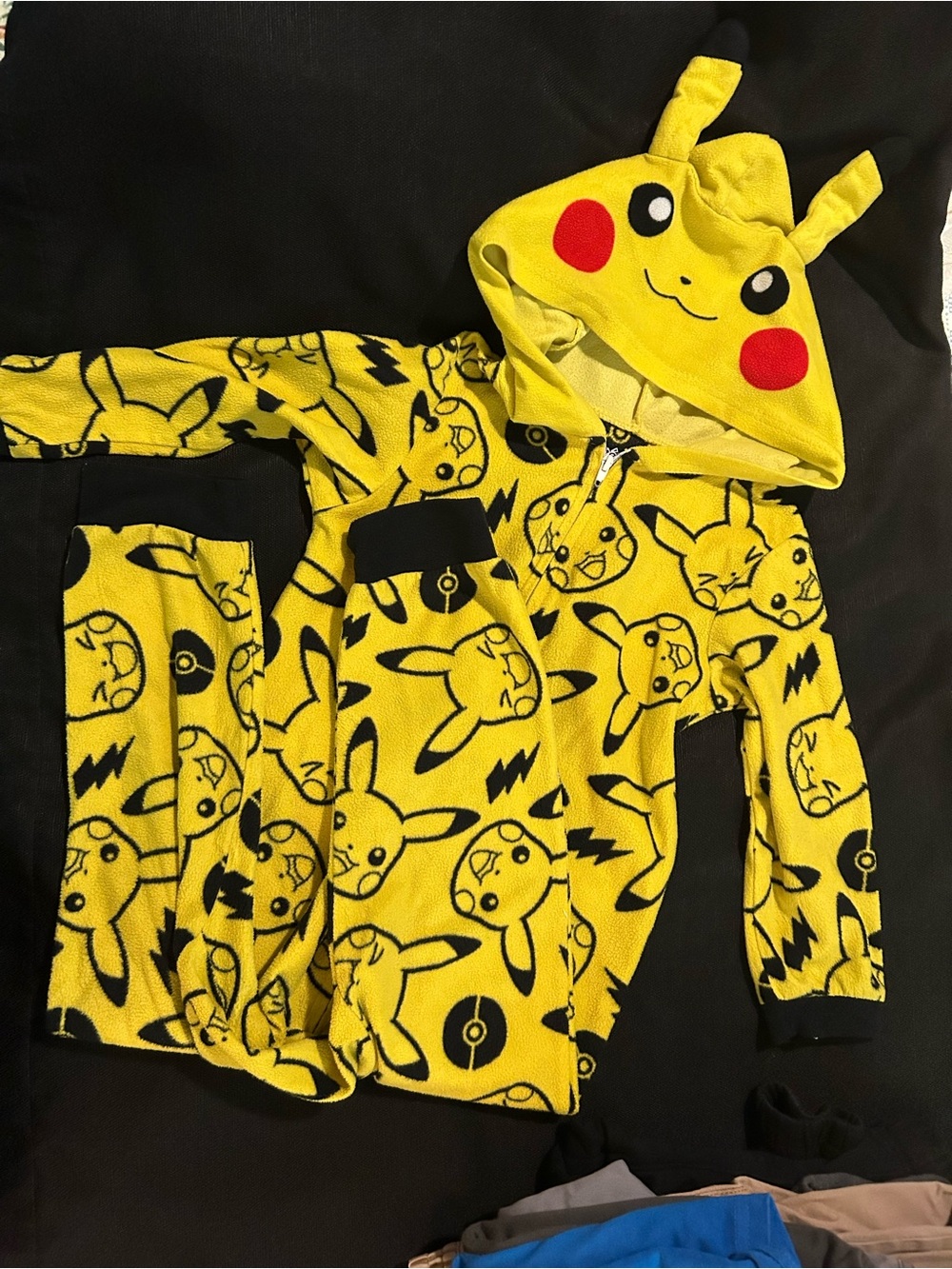 Whole lot of Kids clothing! All for only $25!